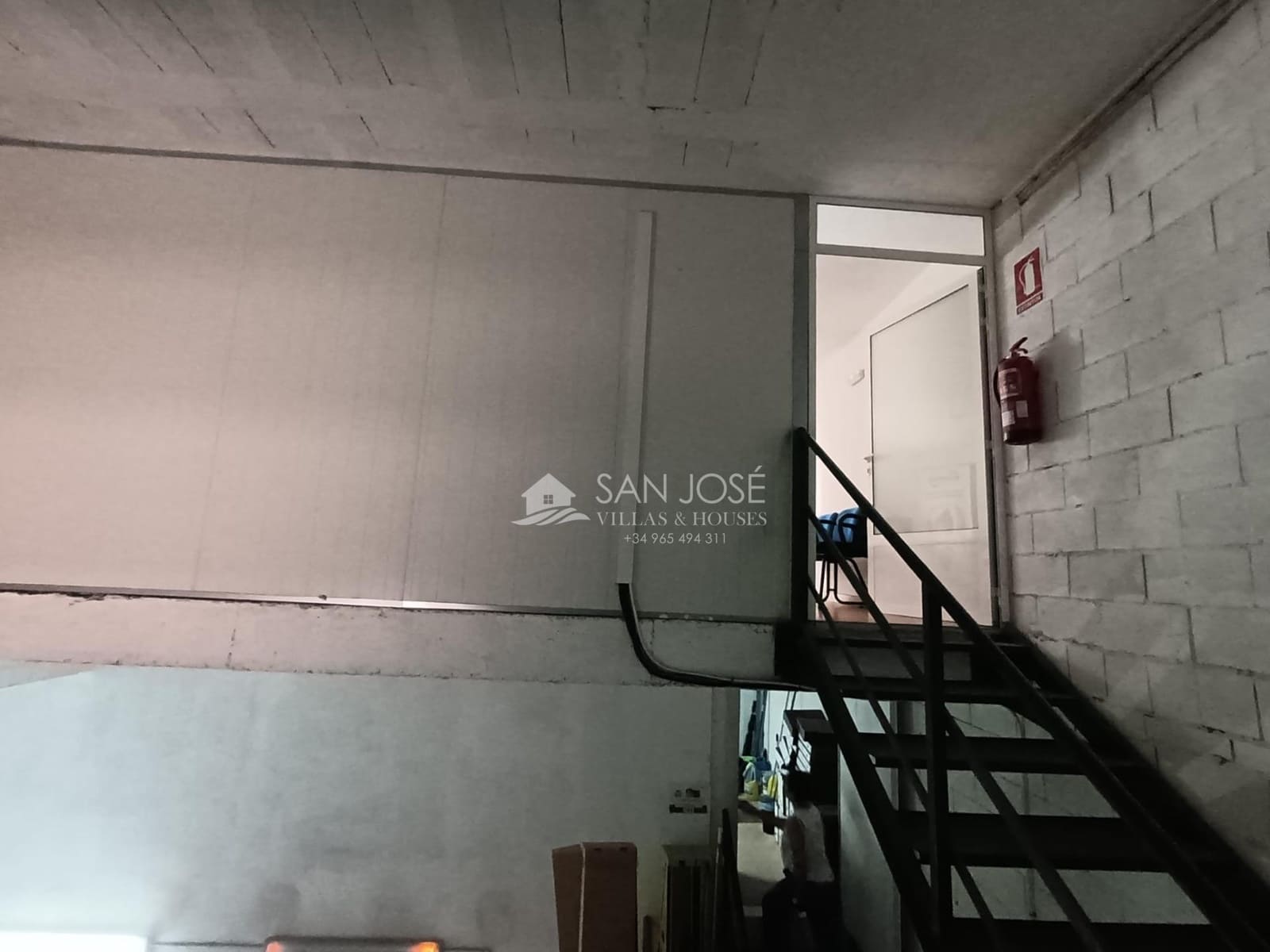 Comercial para venda em Alicante cidade - 265 000 € (Ref: 9344977)