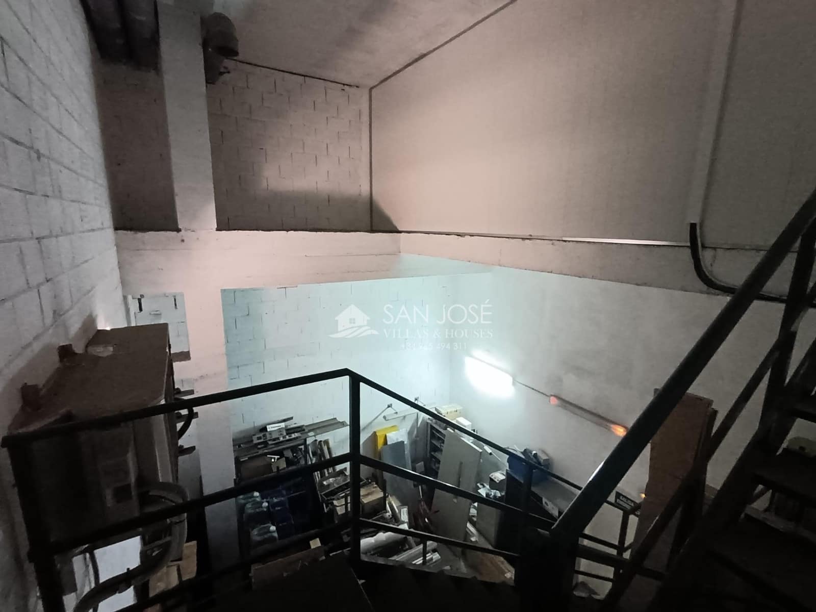 Comercial para venda em Alicante cidade - 265 000 € (Ref: 9344977)