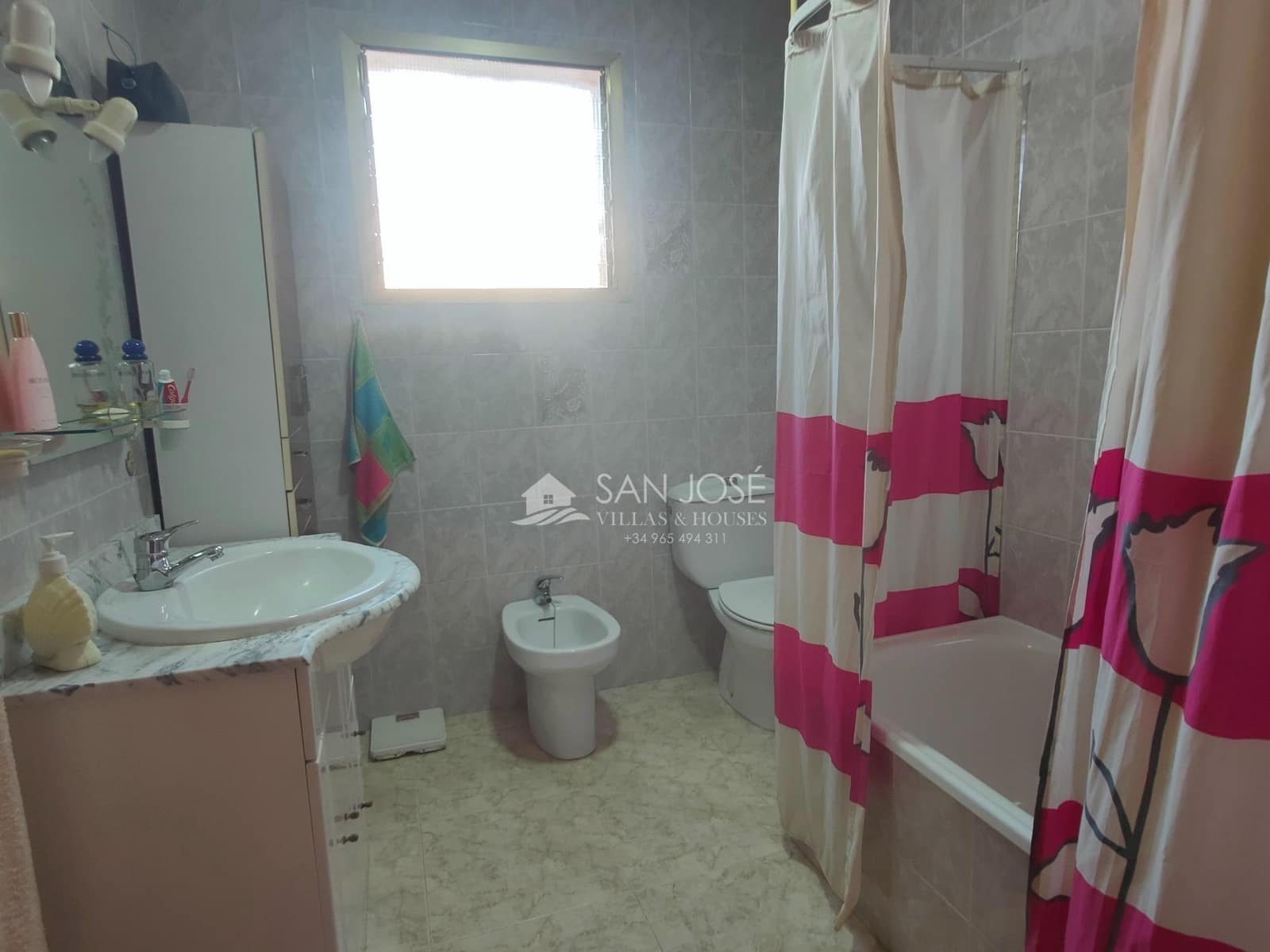 3 makuuhuone Huvila myytävänä paikassa Hondon de las Nieves mukana uima-altaan - 297 000 € (Ref: 9362538)