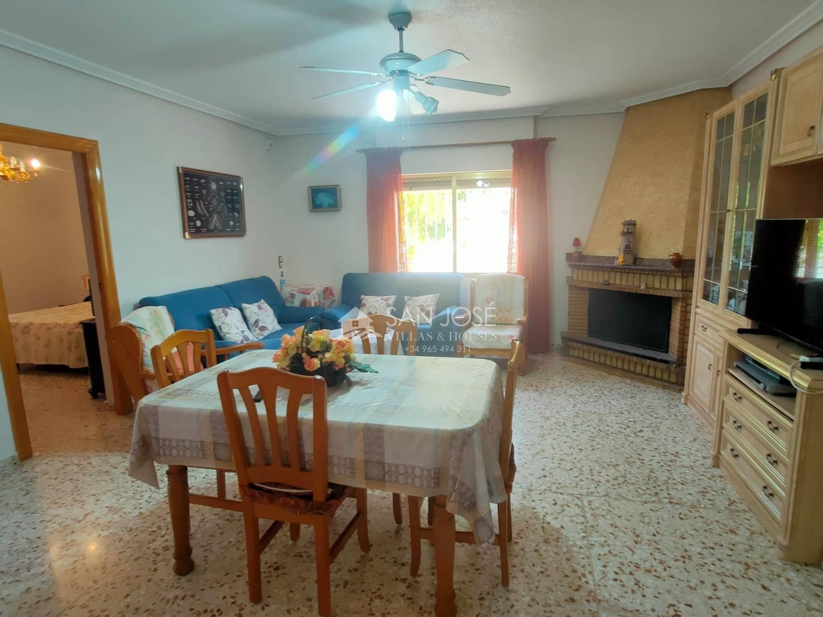 3 makuuhuone Huvila myytävänä paikassa Hondon de las Nieves mukana uima-altaan - 297 000 € (Ref: 9362538)