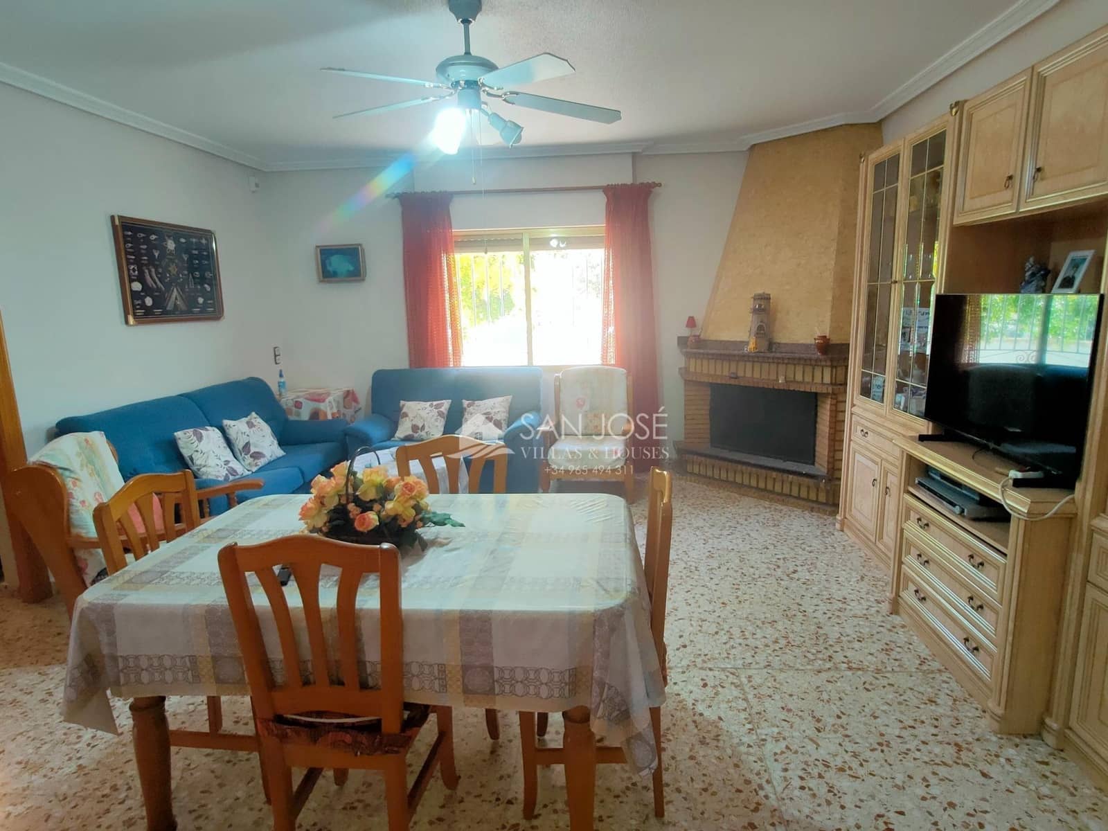 3 makuuhuone Huvila myytävänä paikassa Hondon de las Nieves mukana uima-altaan - 297 000 € (Ref: 9362538)