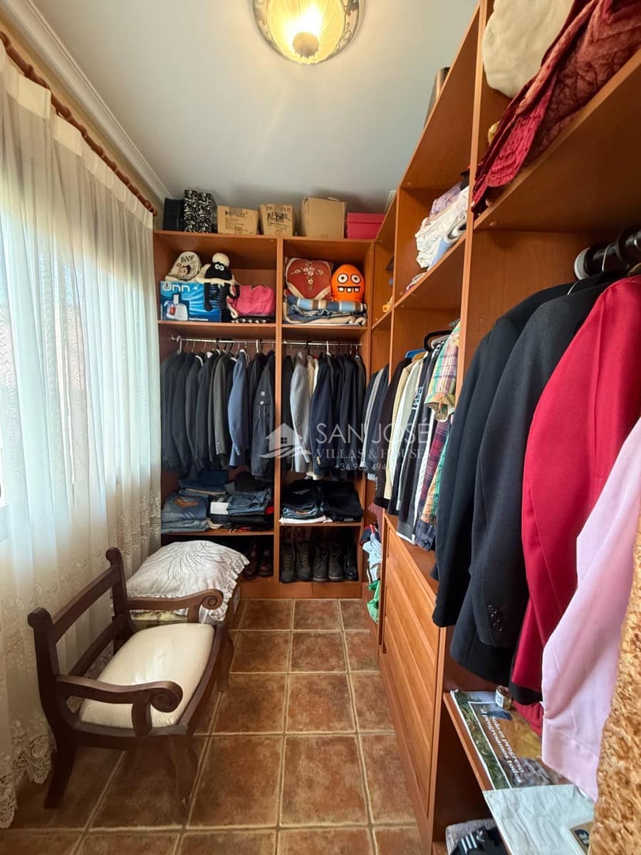 7 sypialnia Dom szeregowy na sprzedaż w Daya Nueva z basenem garażem - 425 000 € (Ref: 9362539)