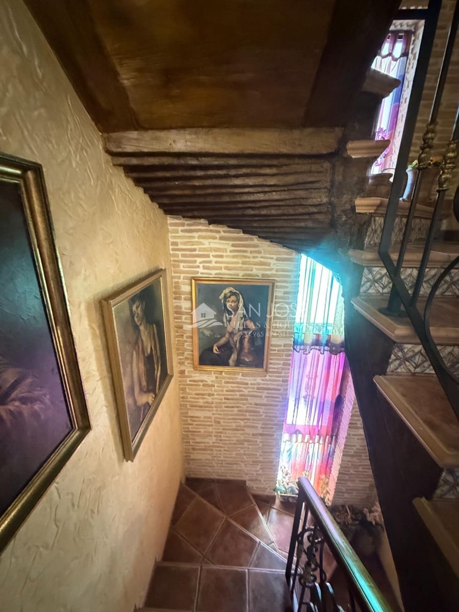 7 sypialnia Dom szeregowy na sprzedaż w Daya Nueva z basenem garażem - 425 000 € (Ref: 9362539)