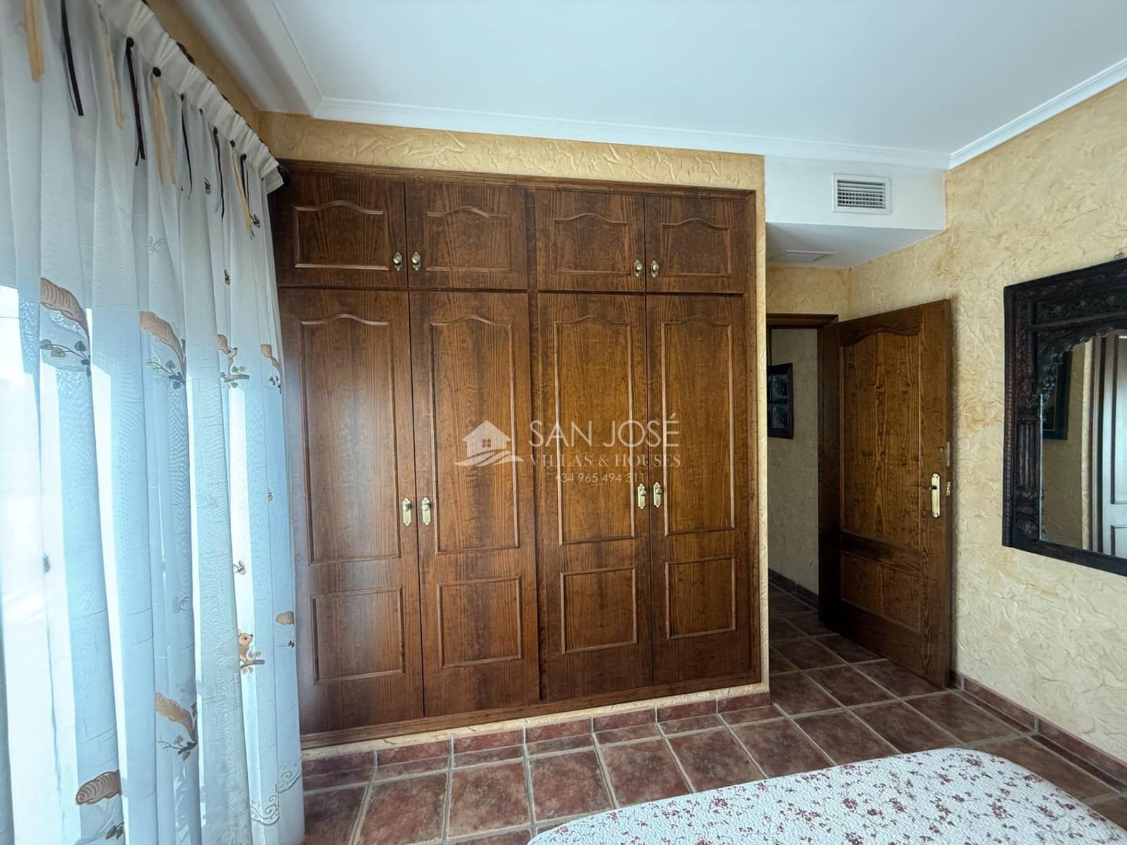 7 sypialnia Dom szeregowy na sprzedaż w Daya Nueva z basenem garażem - 425 000 € (Ref: 9362539)