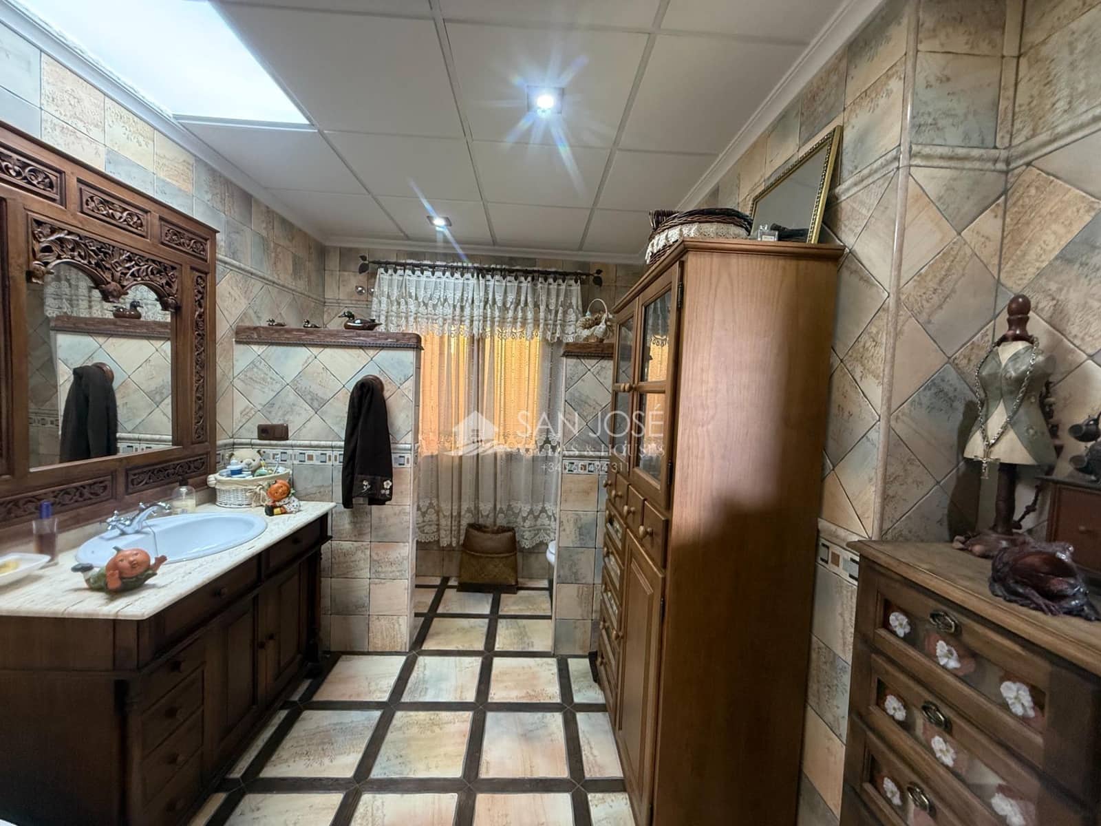 7 sypialnia Dom szeregowy na sprzedaż w Daya Nueva z basenem garażem - 425 000 € (Ref: 9362539)