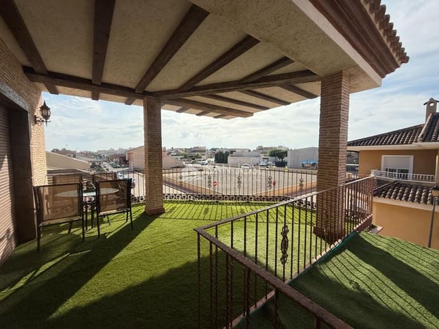 7 sypialnia Dom szeregowy na sprzedaż w Daya Nueva z basenem garażem - 425 000 € (Ref: 9362539)