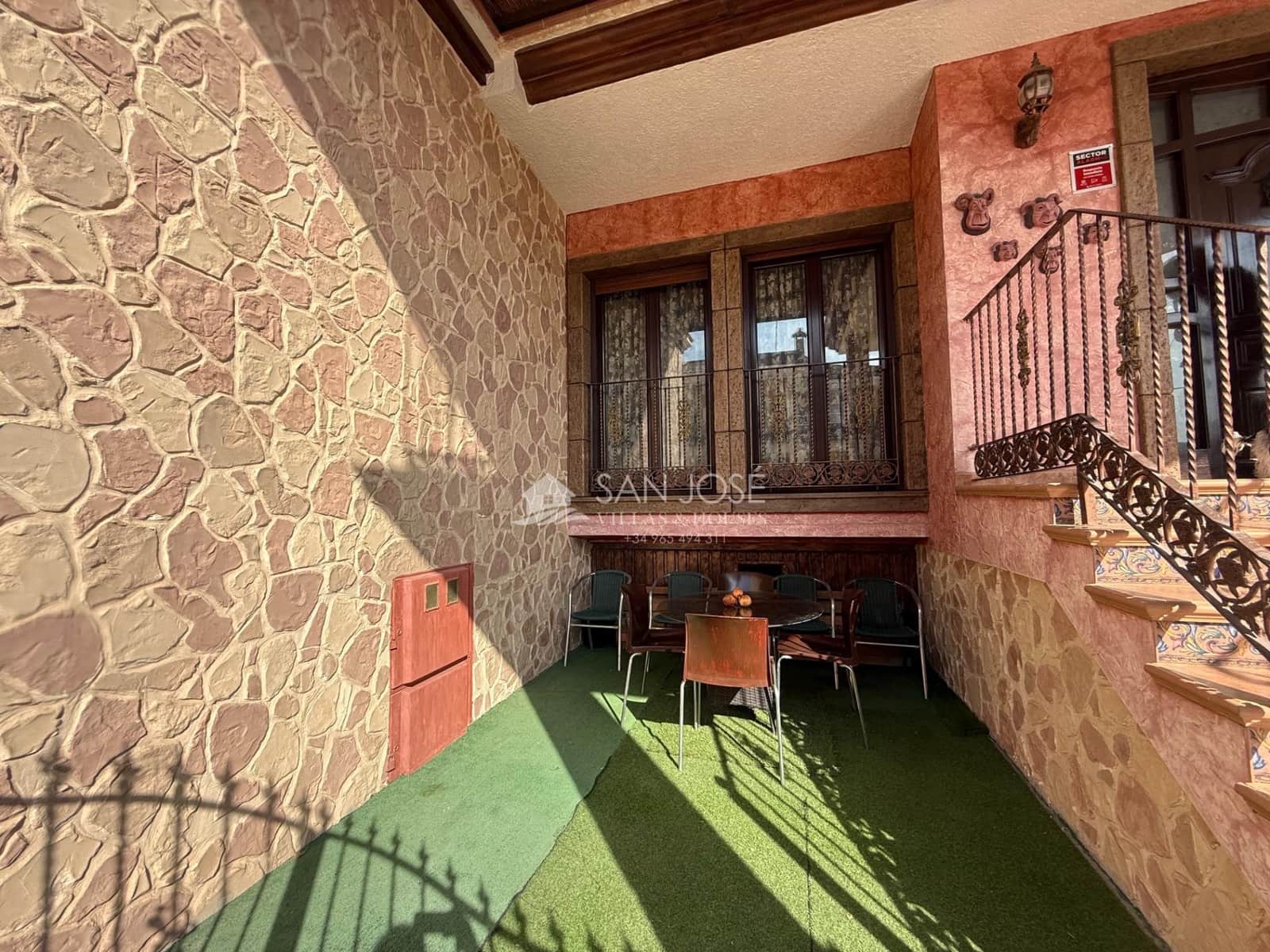 7 sypialnia Dom szeregowy na sprzedaż w Daya Nueva z basenem garażem - 425 000 € (Ref: 9362539)