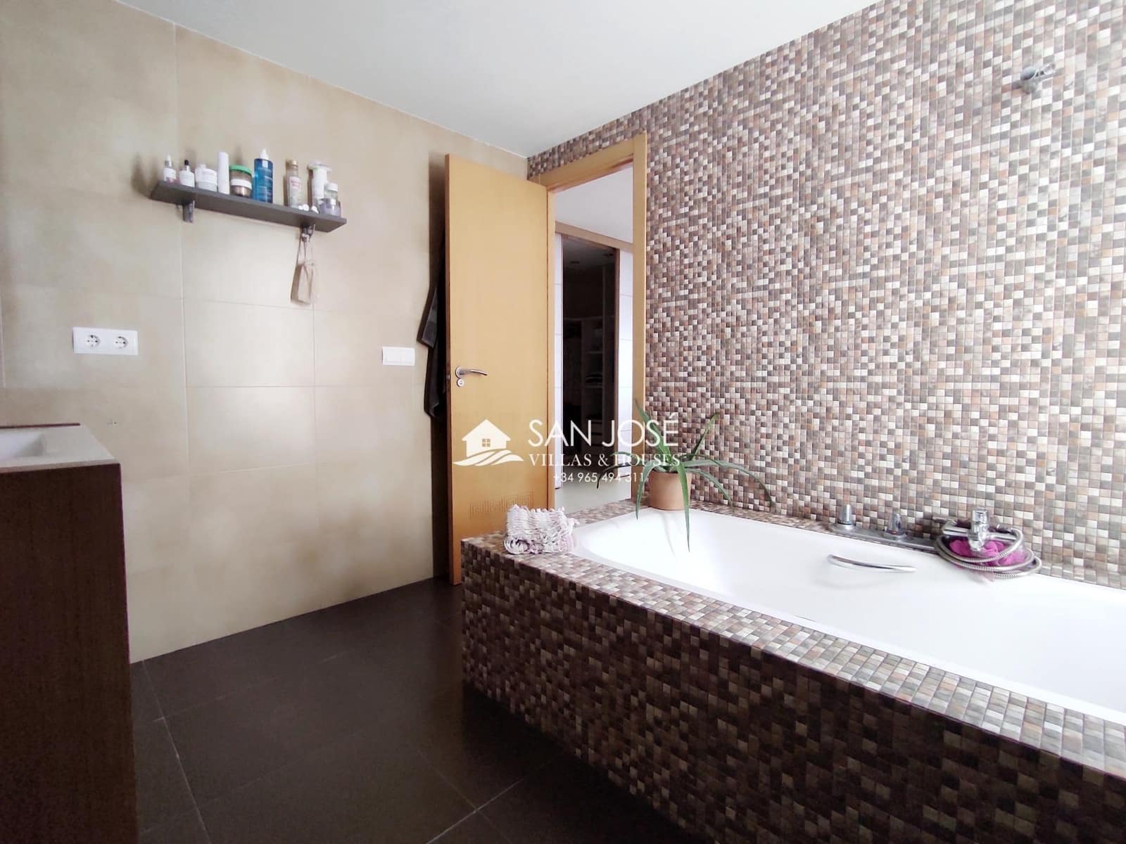 3 soverom Leilighet til salgs i Playa de San Juan med svømmebasseng - € 450 000 (Ref: 9379280)