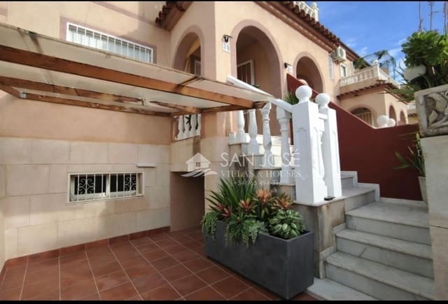 3 makuuhuone Bungalow myytävänä paikassa Monforte del Cid - 179 900 € (Ref: 9383106)