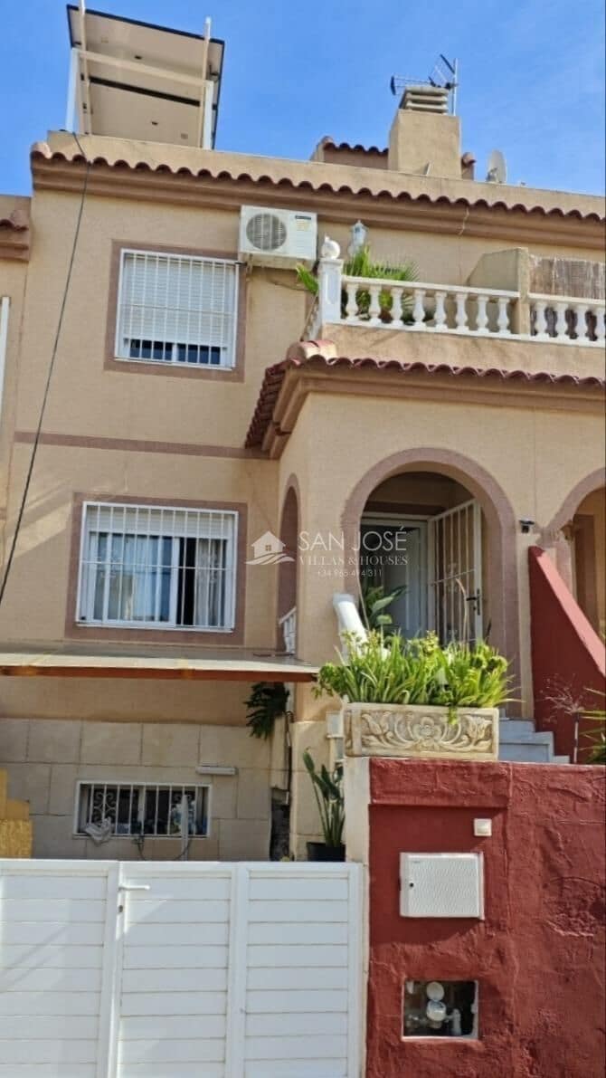 3 makuuhuone Bungalow myytävänä paikassa Monforte del Cid - 179 900 € (Ref: 9383106)