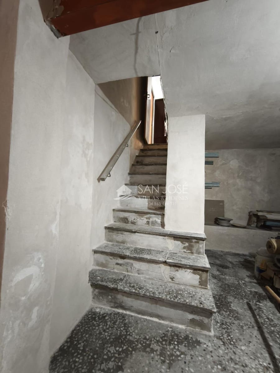 5 slaapkamer Huis te koop in Aspe - € 98.500 (Ref: 9383107)