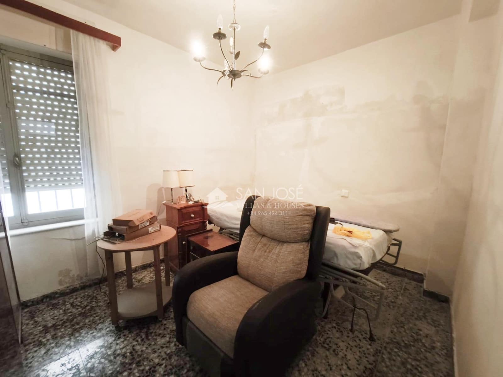 5 slaapkamer Huis te koop in Aspe - € 98.500 (Ref: 9383107)