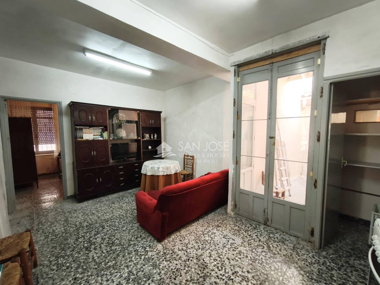 5 slaapkamer Huis te koop in Aspe - € 98.500 (Ref: 9383107)