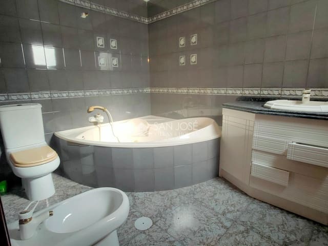 4 soverom Leilighet til salgs i Aspe - € 157 260 (Ref: 9390578)