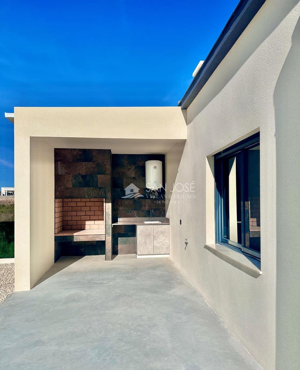 Chalet de 3 habitaciones en Aspe en venta - 270.000 € (Ref: 9393970)