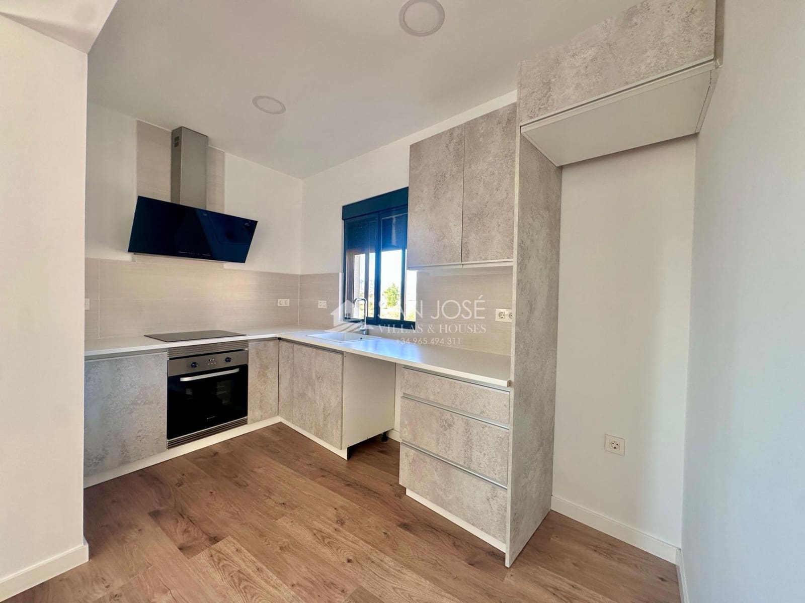 Chalet de 3 habitaciones en Aspe en venta - 270.000 € (Ref: 9393970)