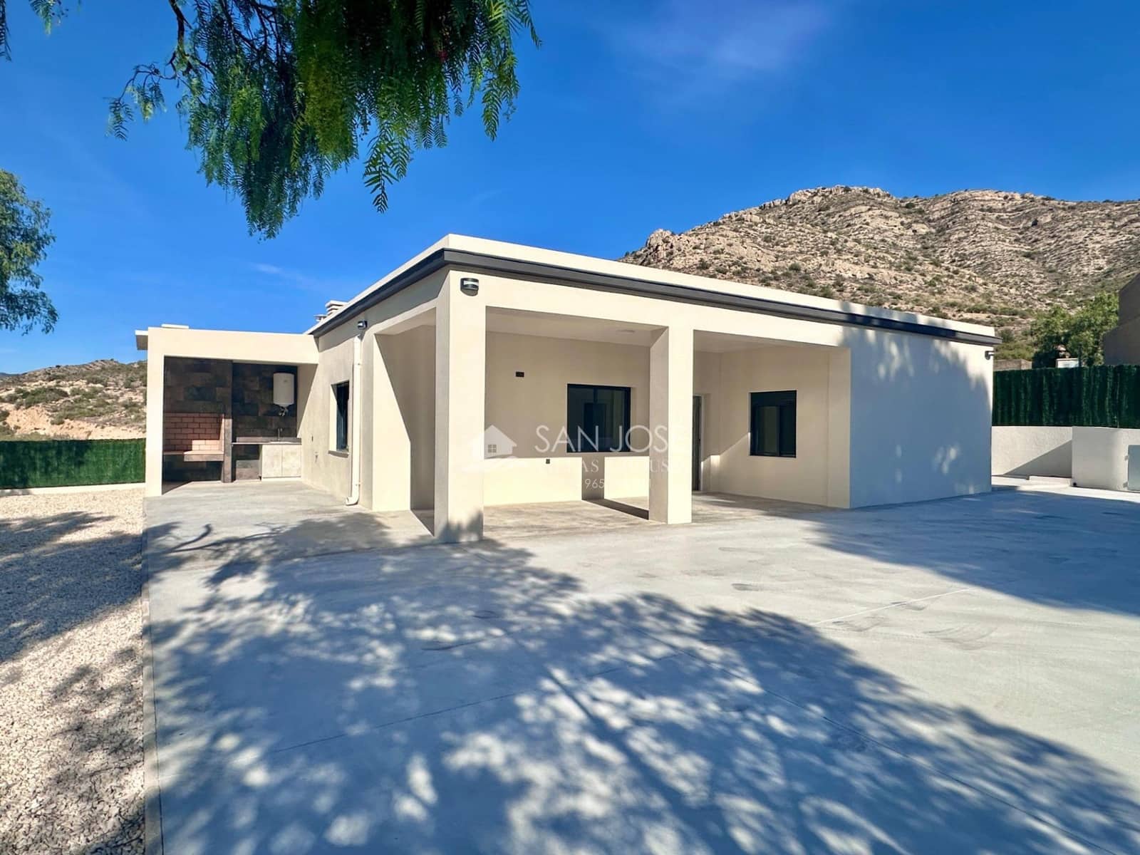 Chalet de 3 habitaciones en Aspe en venta - 270.000 € (Ref: 9393970)