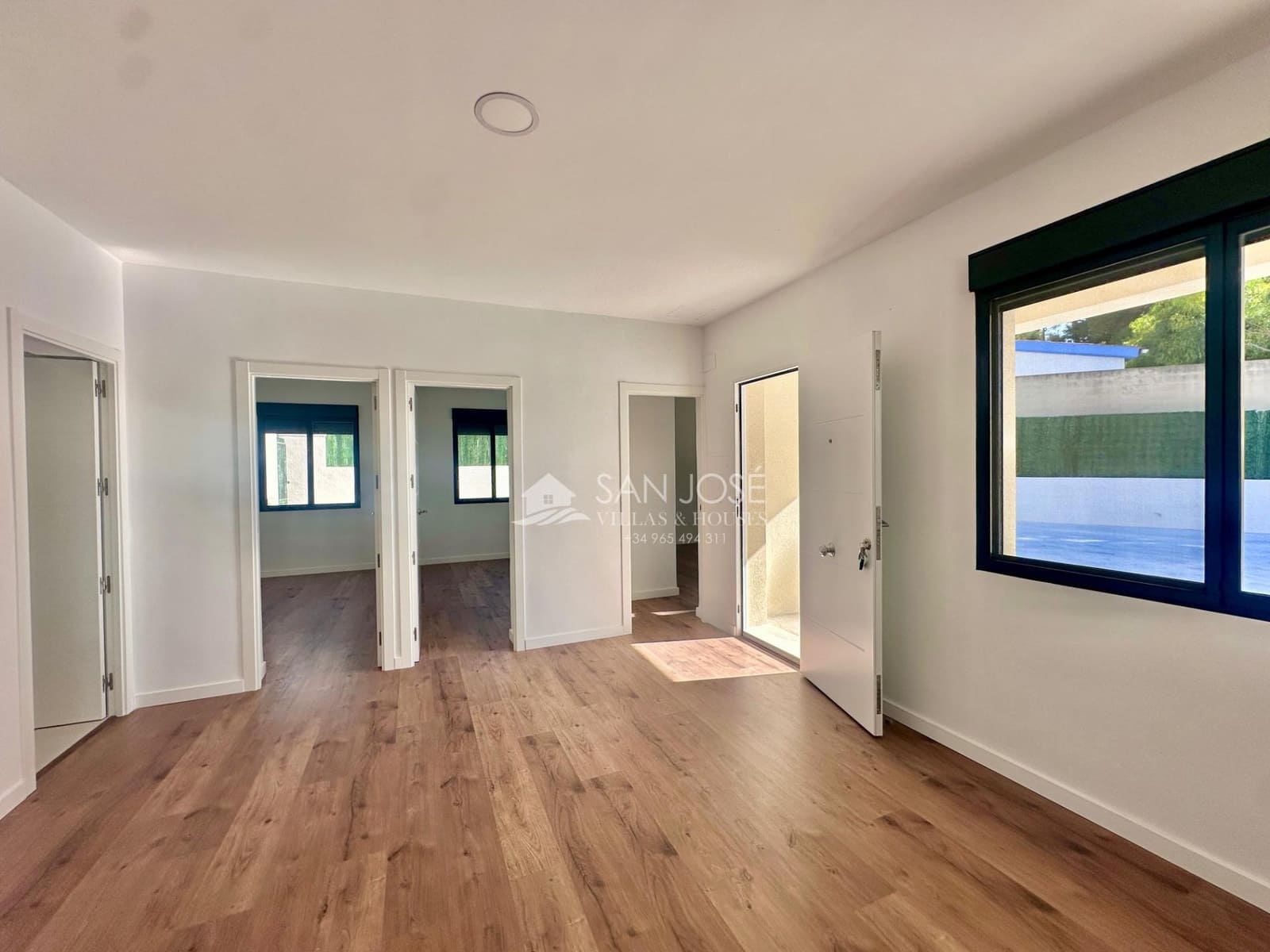 Chalet de 3 habitaciones en Aspe en venta - 270.000 € (Ref: 9393970)