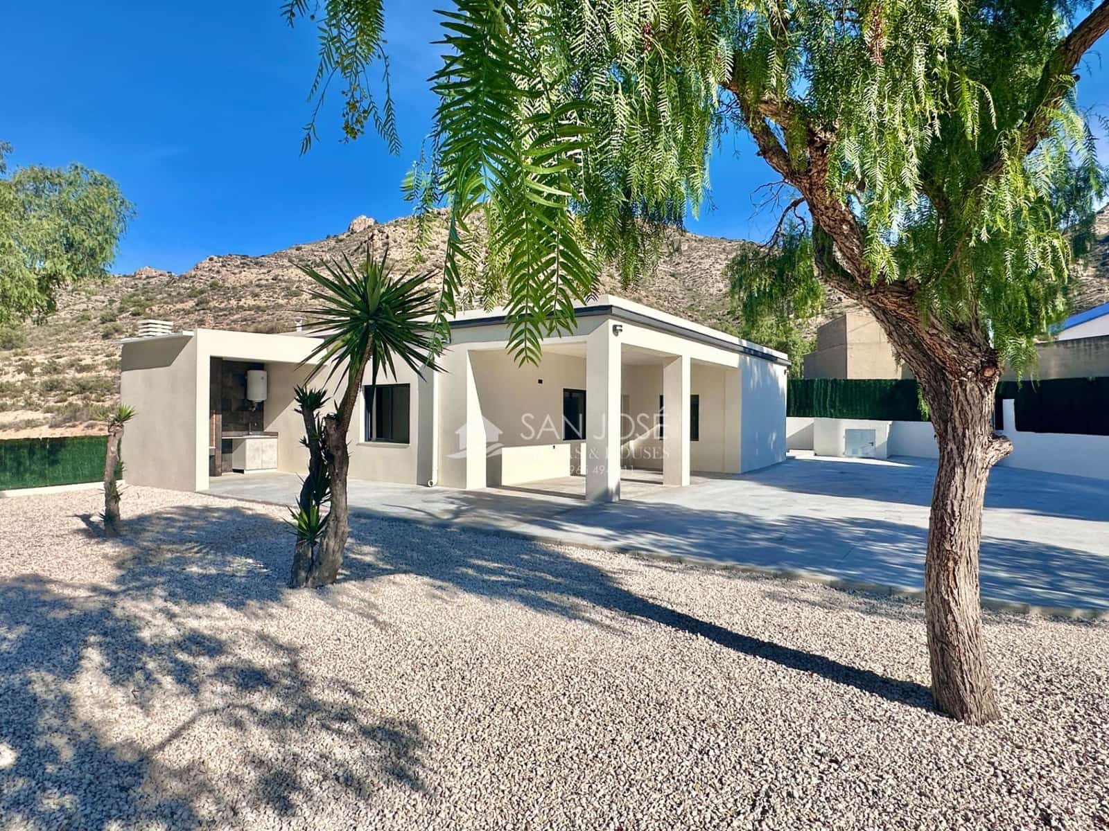 Chalet de 3 habitaciones en Aspe en venta - 270.000 € (Ref: 9393970)