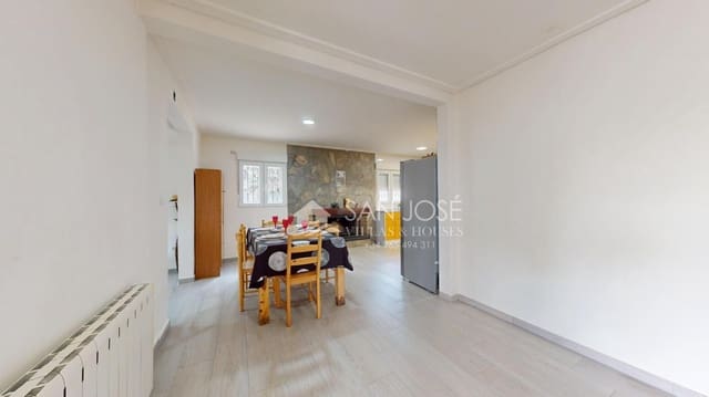 2 chambre Villa/Maison à vendre à Novelda avec piscine garage - 230 000 € (Ref: 9396243)