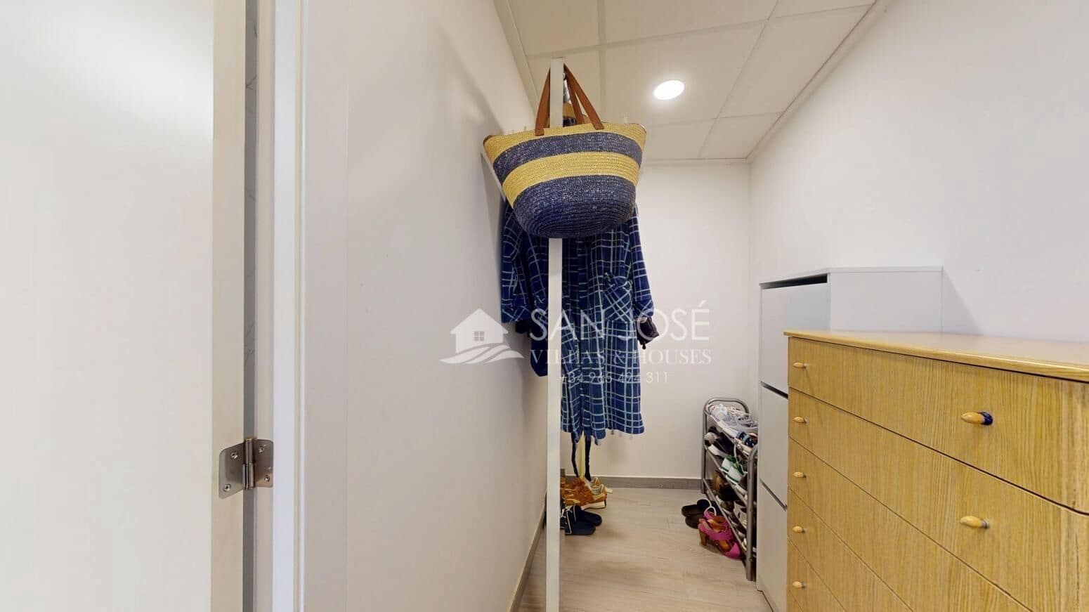 2 chambre Villa/Maison à vendre à Novelda avec piscine garage - 230 000 € (Ref: 9396243)