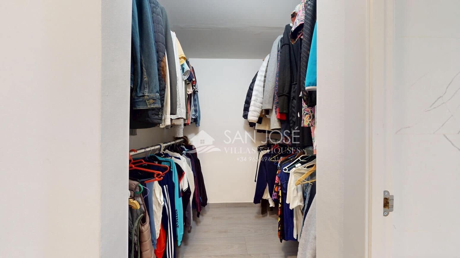 2 chambre Villa/Maison à vendre à Novelda avec piscine garage - 230 000 € (Ref: 9396243)