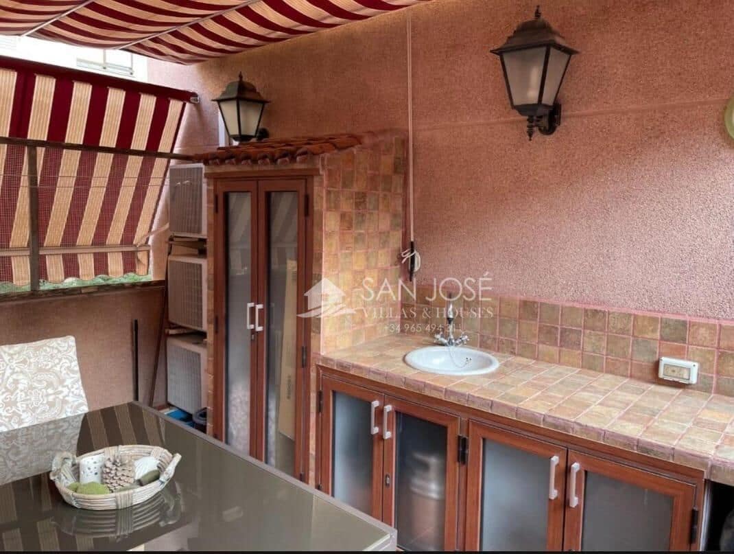 3 soveværelse Lejlighed til salg i Alicante by med swimmingpool garage - € 296.000 (Ref: 9396244)