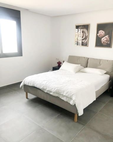 5 soveværelse Villa til salg i Pinoso med swimmingpool - € 420.000 (Ref: 9396245)