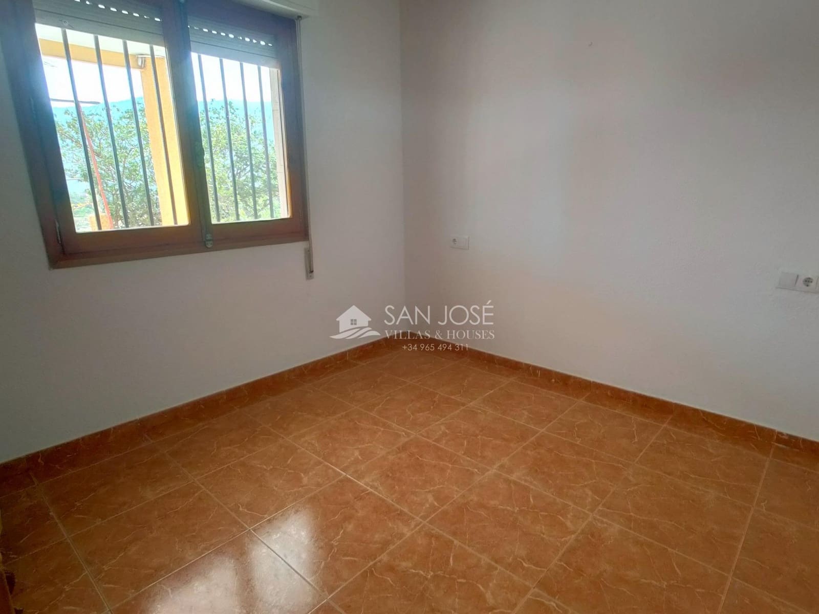3 bedroom Villa for rent in Hondon de las Nieves with garage - € 1,200 (Ref: 9396246)
