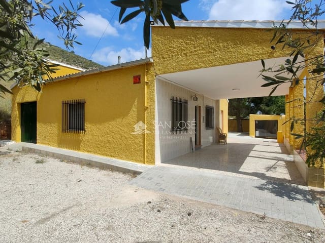 3 bedroom Villa for rent in Hondón de las Nieves with garage - € 1,200 (Ref: 9396246)