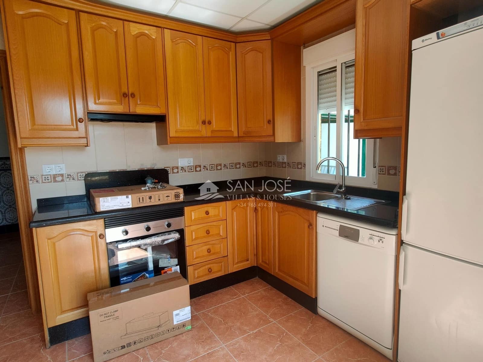 3 bedroom Villa for rent in Hondon de las Nieves with garage - € 1,200 (Ref: 9396246)