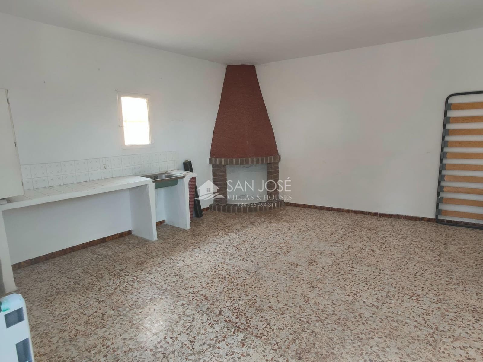 3 bedroom Villa for rent in Hondon de las Nieves with garage - € 1,200 (Ref: 9396246)