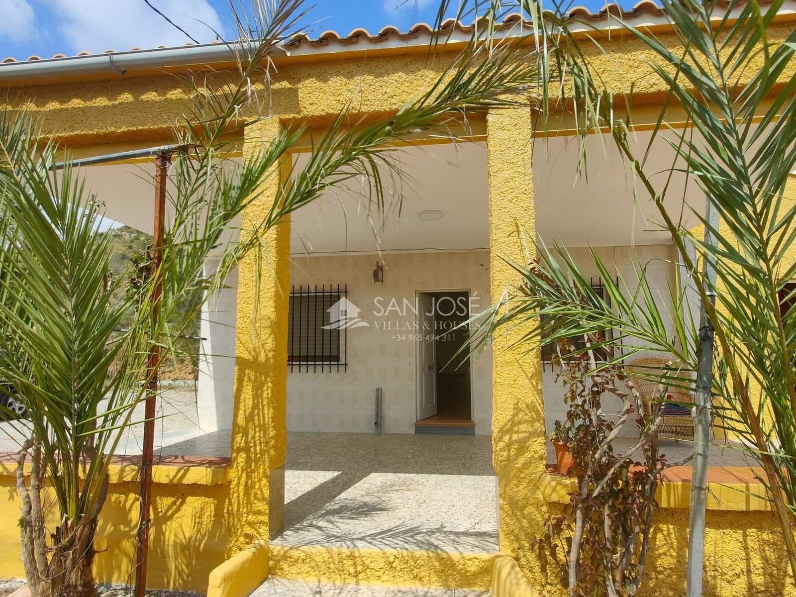 3 bedroom Villa for rent in Hondon de las Nieves with garage - € 1,200 (Ref: 9396246)
