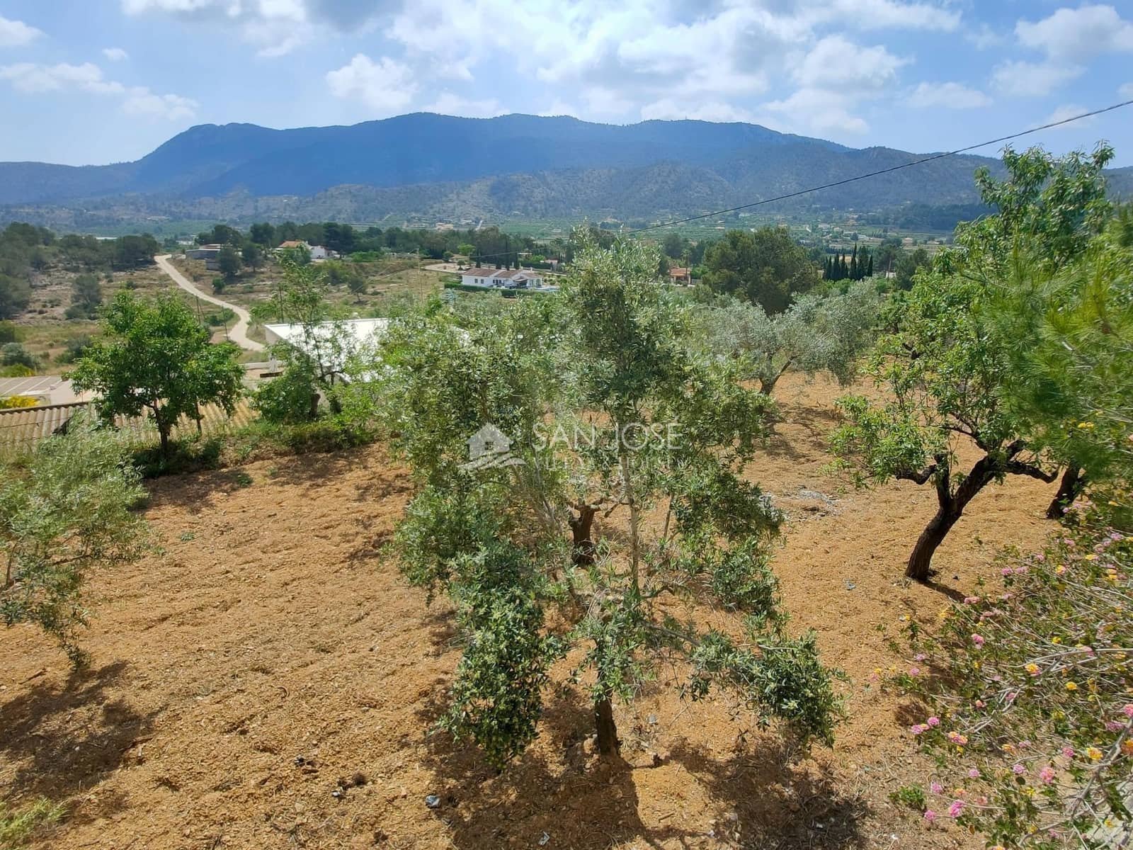 3 bedroom Villa for rent in Hondon de las Nieves with garage - € 1,200 (Ref: 9396246)