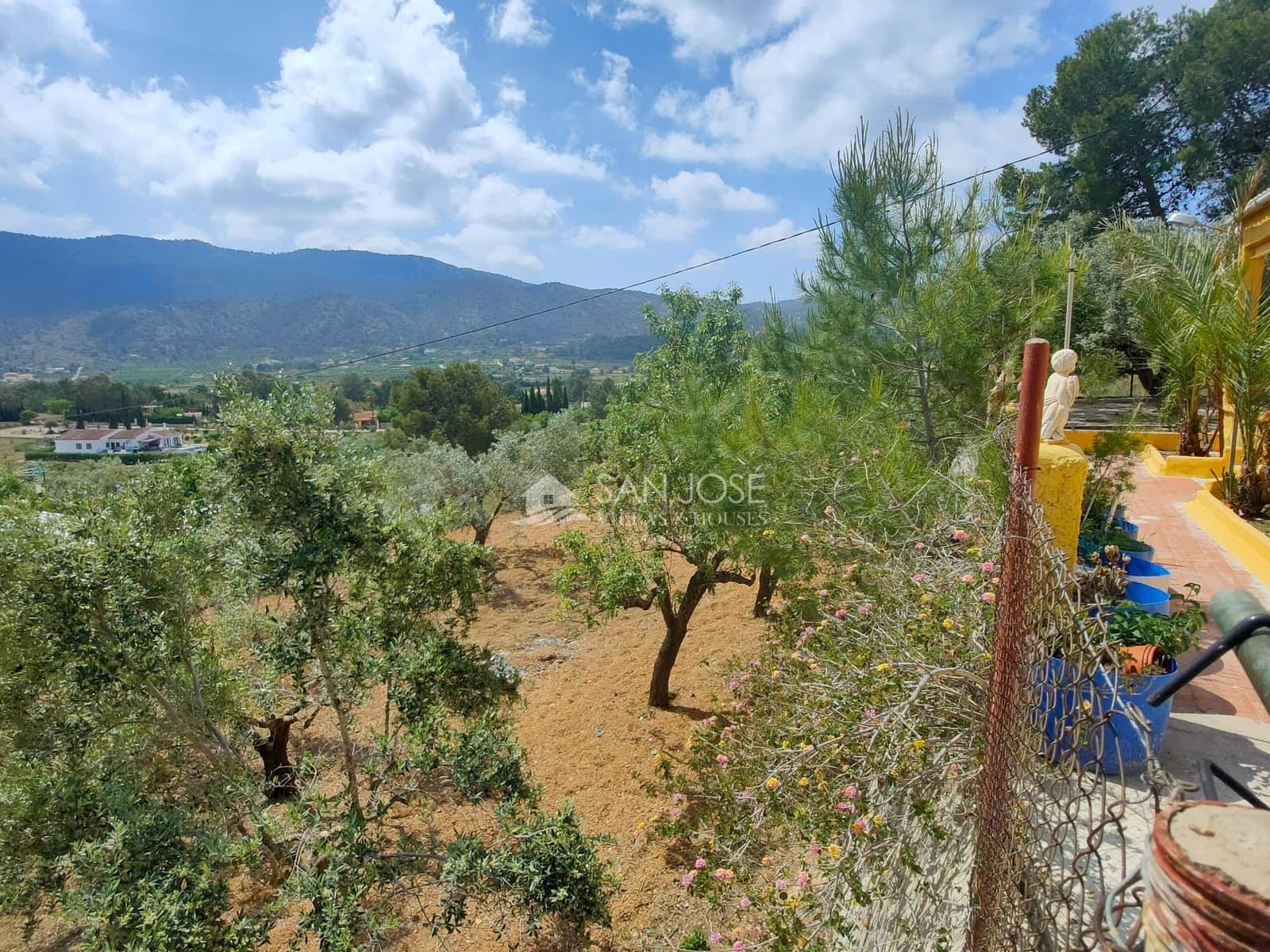 3 bedroom Villa for rent in Hondon de las Nieves with garage - € 1,200 (Ref: 9396246)
