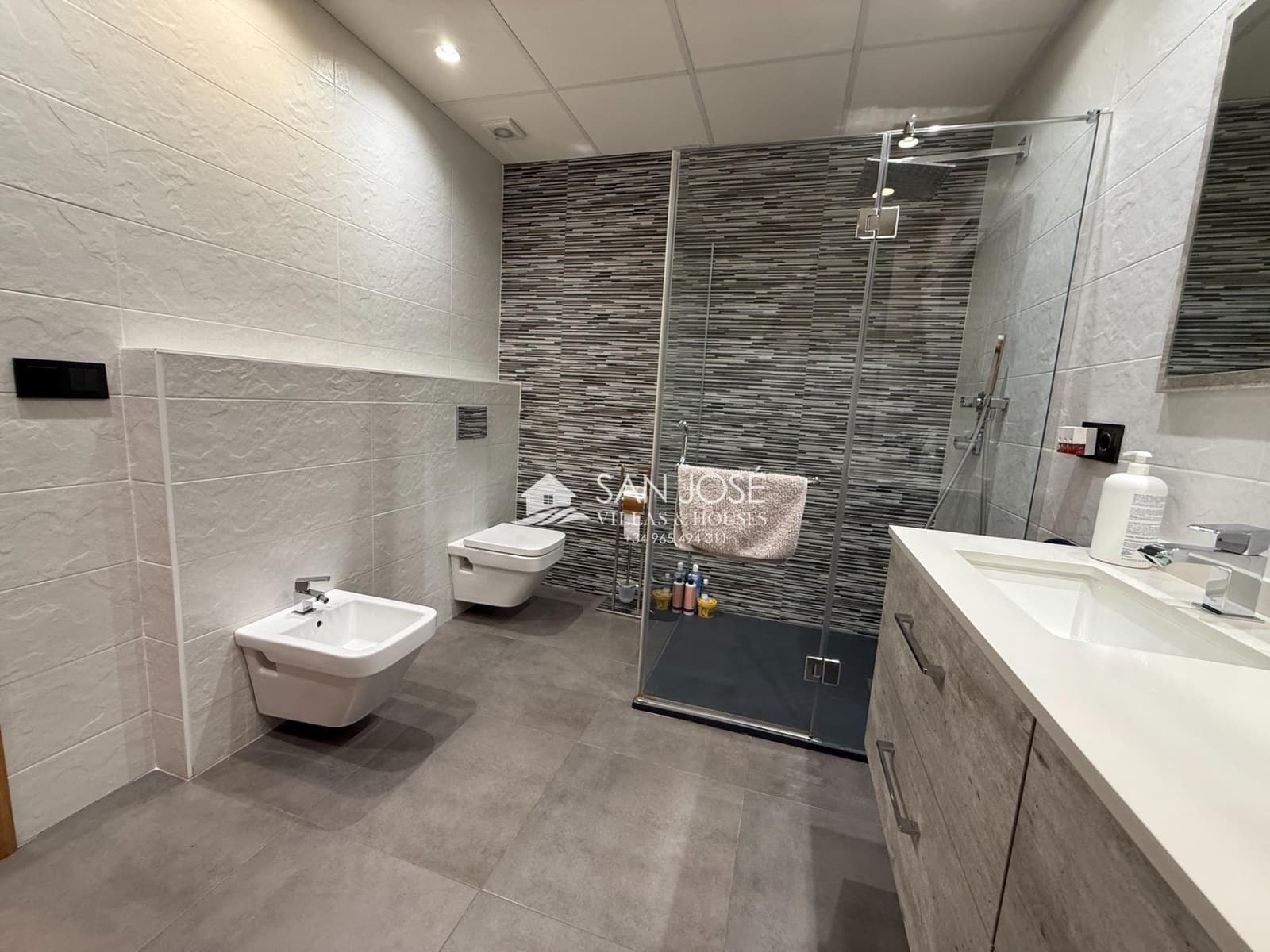 3 bedroom Apartment for sale in Novelda - € 135,000 (Ref: 9398416)