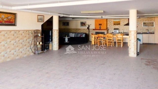 4 sovrum Villa till salu i Pinoso - 590 000 € (Ref: 9400834)