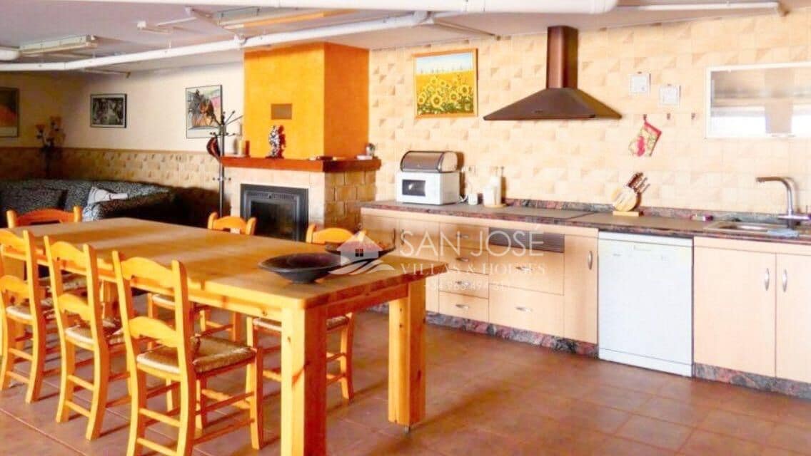 4 sovrum Villa till salu i Pinoso - 590 000 € (Ref: 9400834)