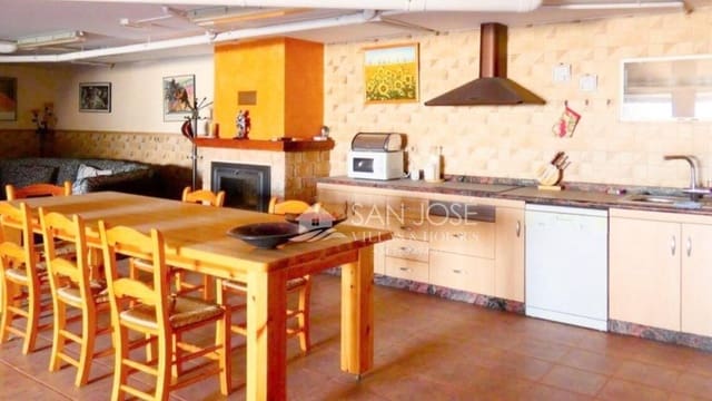 4 sovrum Villa till salu i Pinoso - 590 000 € (Ref: 9400834)