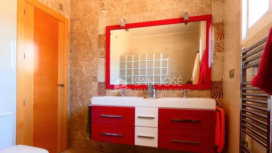 4 sovrum Villa till salu i Pinoso - 590 000 € (Ref: 9400834)