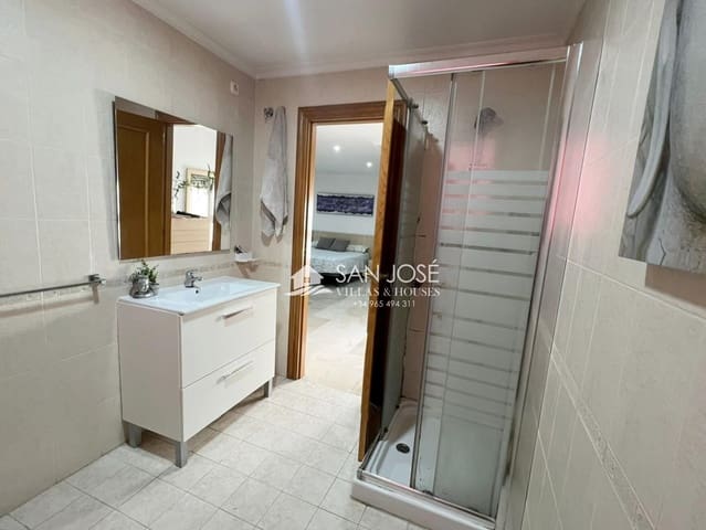 Piso de 3 habitaciones en Elche / Elx en venta - 208.000 € (Ref: 9436103)