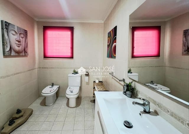 Piso de 3 habitaciones en Elche / Elx en venta - 208.000 € (Ref: 9436103)