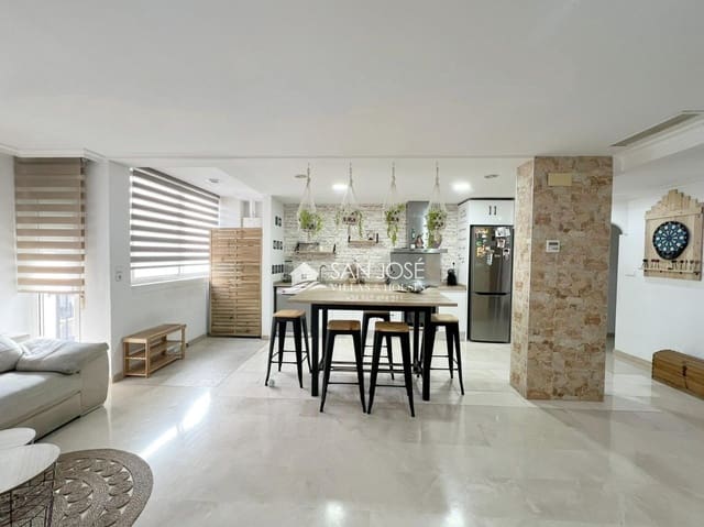 Piso de 3 habitaciones en Elche / Elx en venta - 208.000 € (Ref: 9436103)