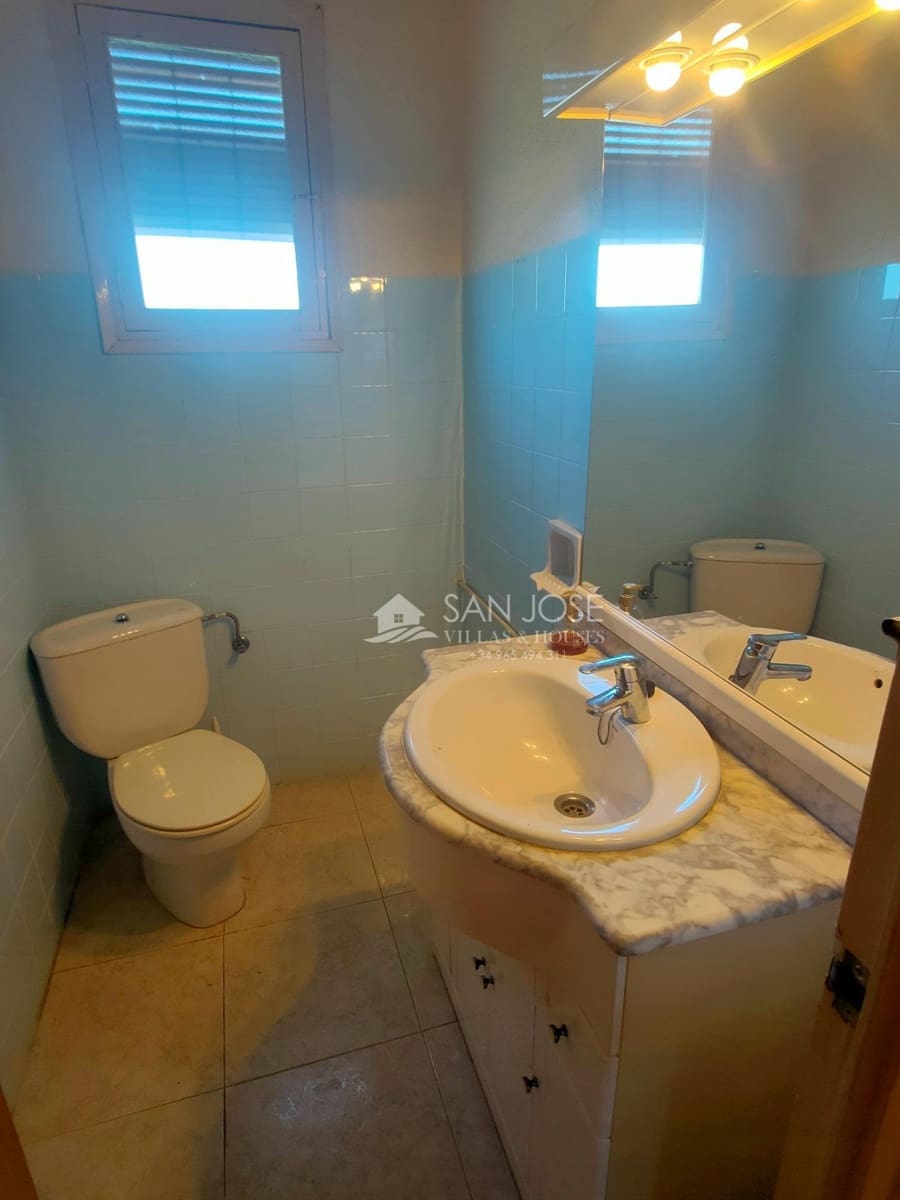 Villa/Maison de 4 chambres à louer à Aspe - 1 000 € (Ref: 9441869)