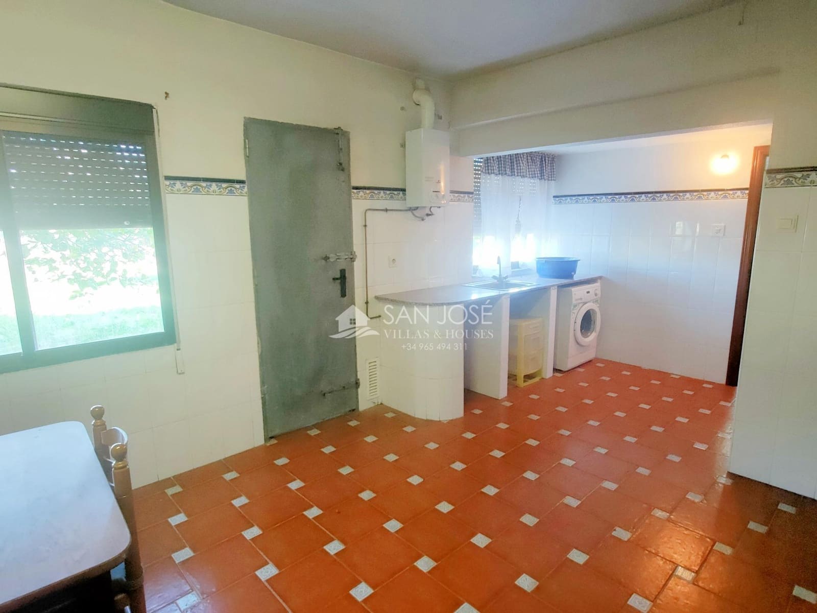 Villa/Maison de 4 chambres à louer à Aspe - 1 000 € (Ref: 9441869)