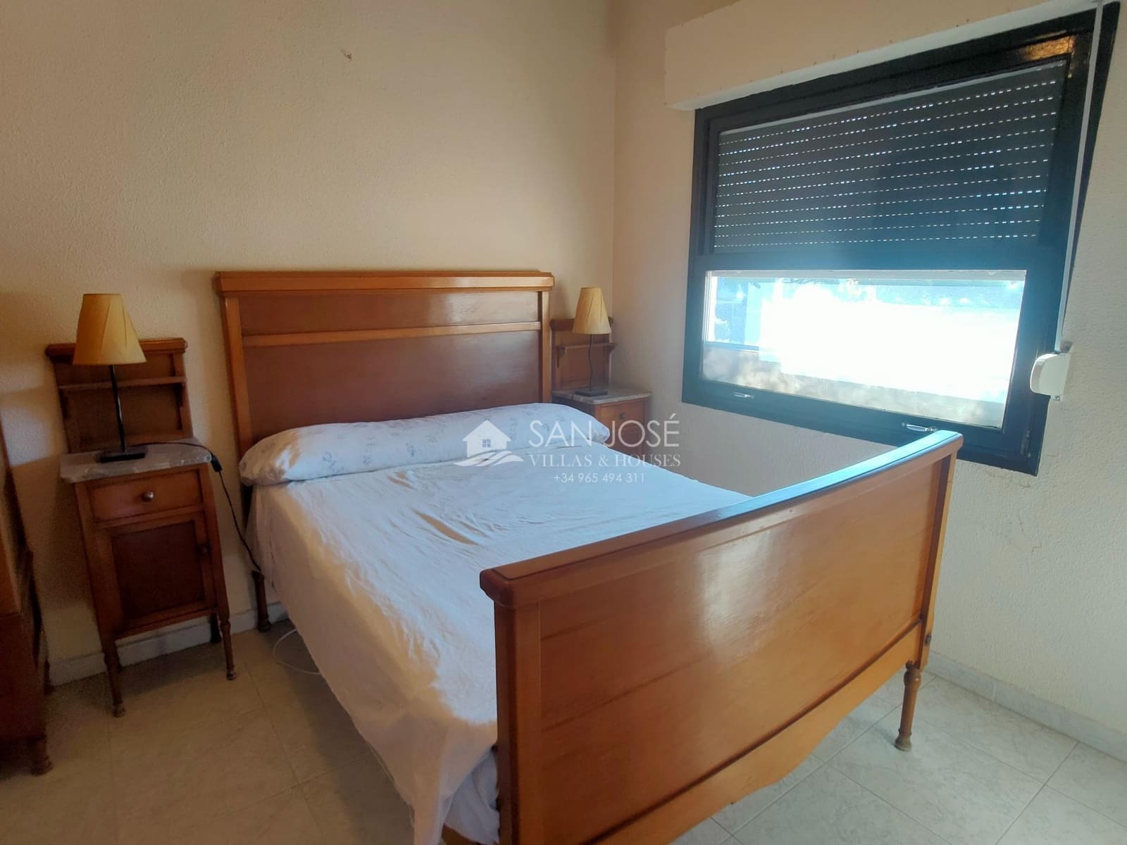 Villa/Maison de 4 chambres à louer à Aspe - 1 000 € (Ref: 9441869)