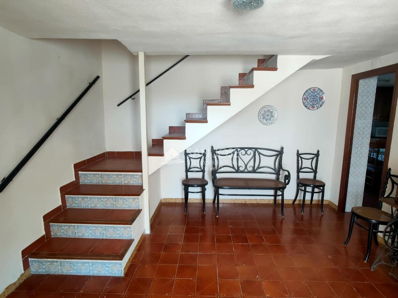 Villa/Maison de 4 chambres à louer à Aspe - 1 000 € (Ref: 9441869)