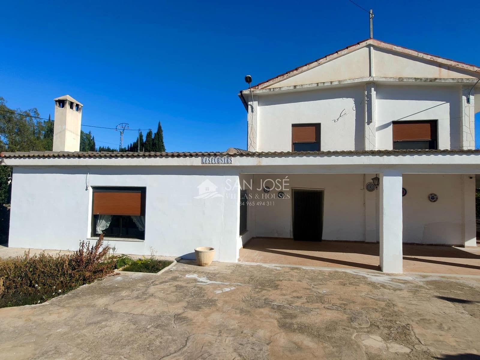 Villa/Maison de 4 chambres à louer à Aspe - 1 000 € (Ref: 9441869)