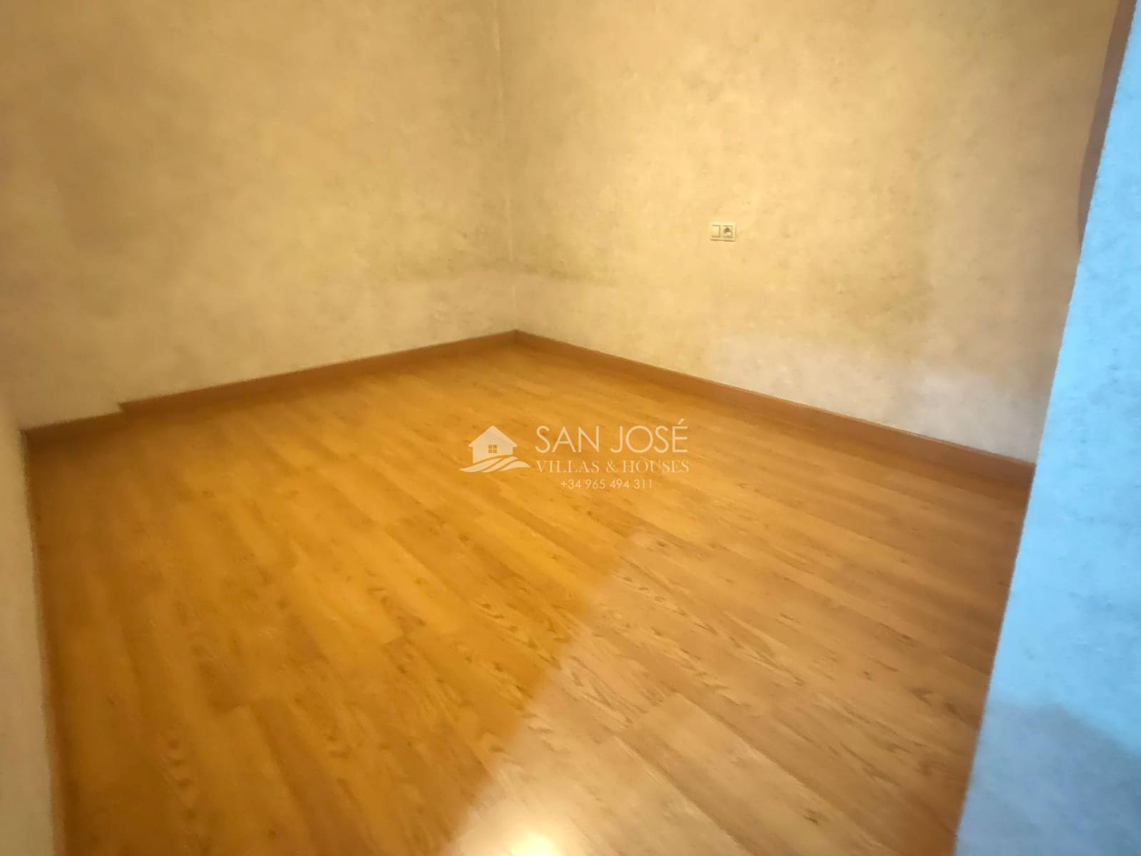 3 quarto Apartamento para arrendar em Aspe com garagem - 650 € (Ref: 9441870)