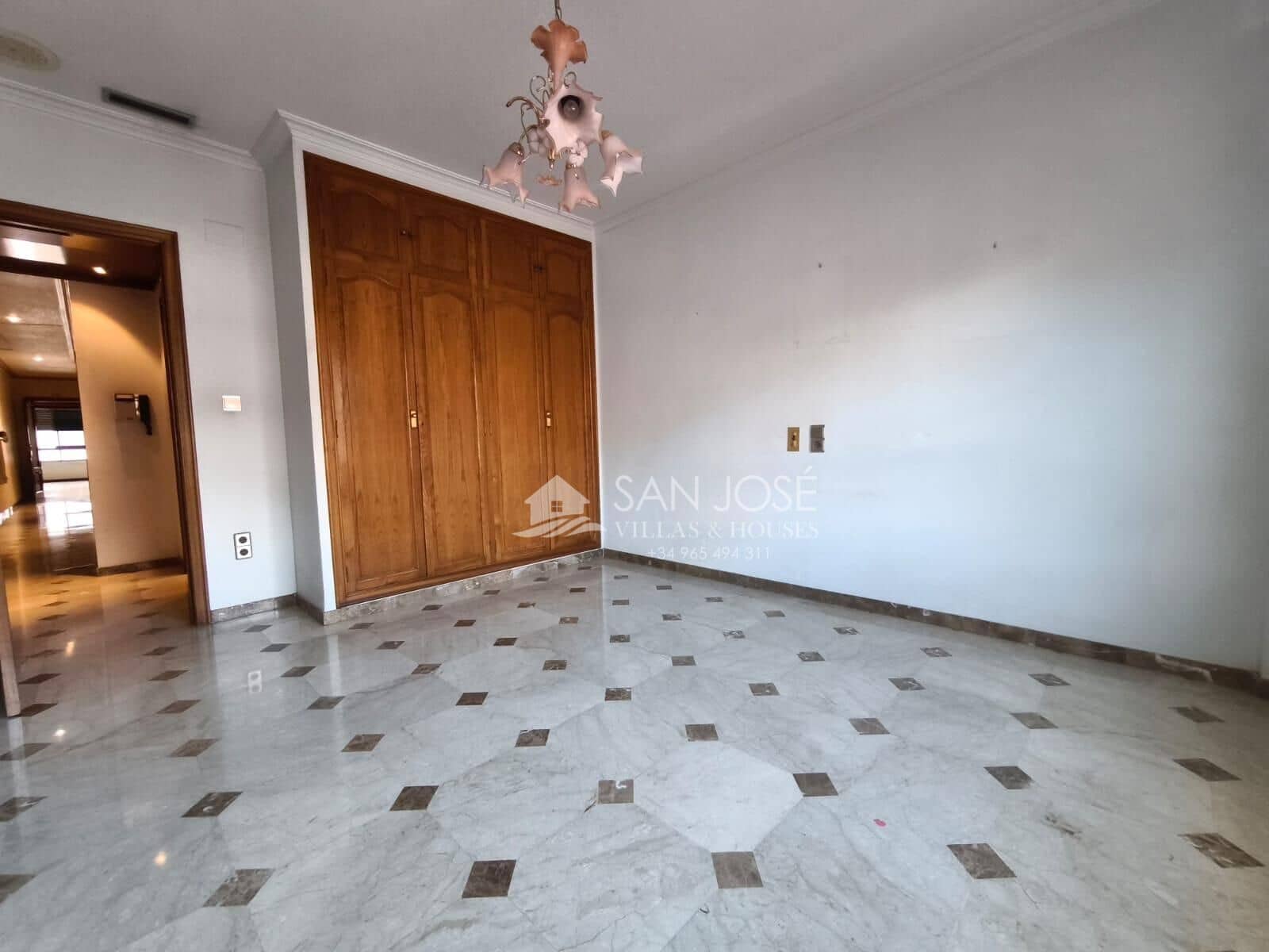 4 makuuhuone Asunto myytävänä paikassa Novelda - 199 000 € (Ref: 9449062)